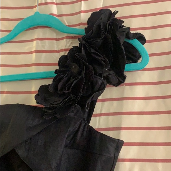 Little black dress - Picture 3 of 3